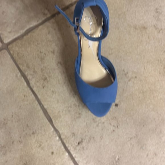 Jessica Simpson "Beeya" Platform Sandals - Brand New Without Box - Picture 2 of 3